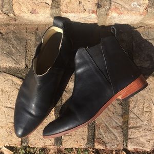 Nisolo Black Chelsea Boots - Size 10